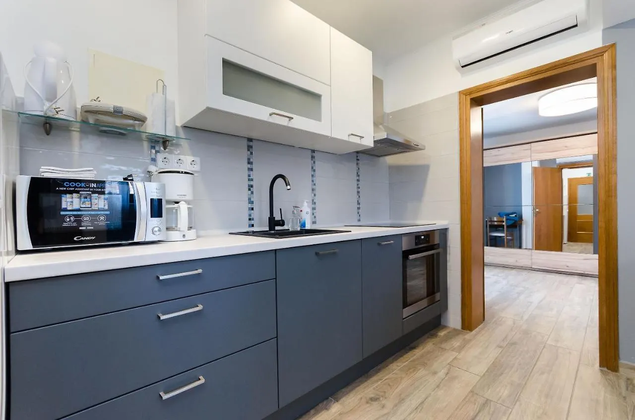 Apartments Kristijan M Lopar 0*,