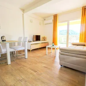Appartamento Chilla ***, Lopar